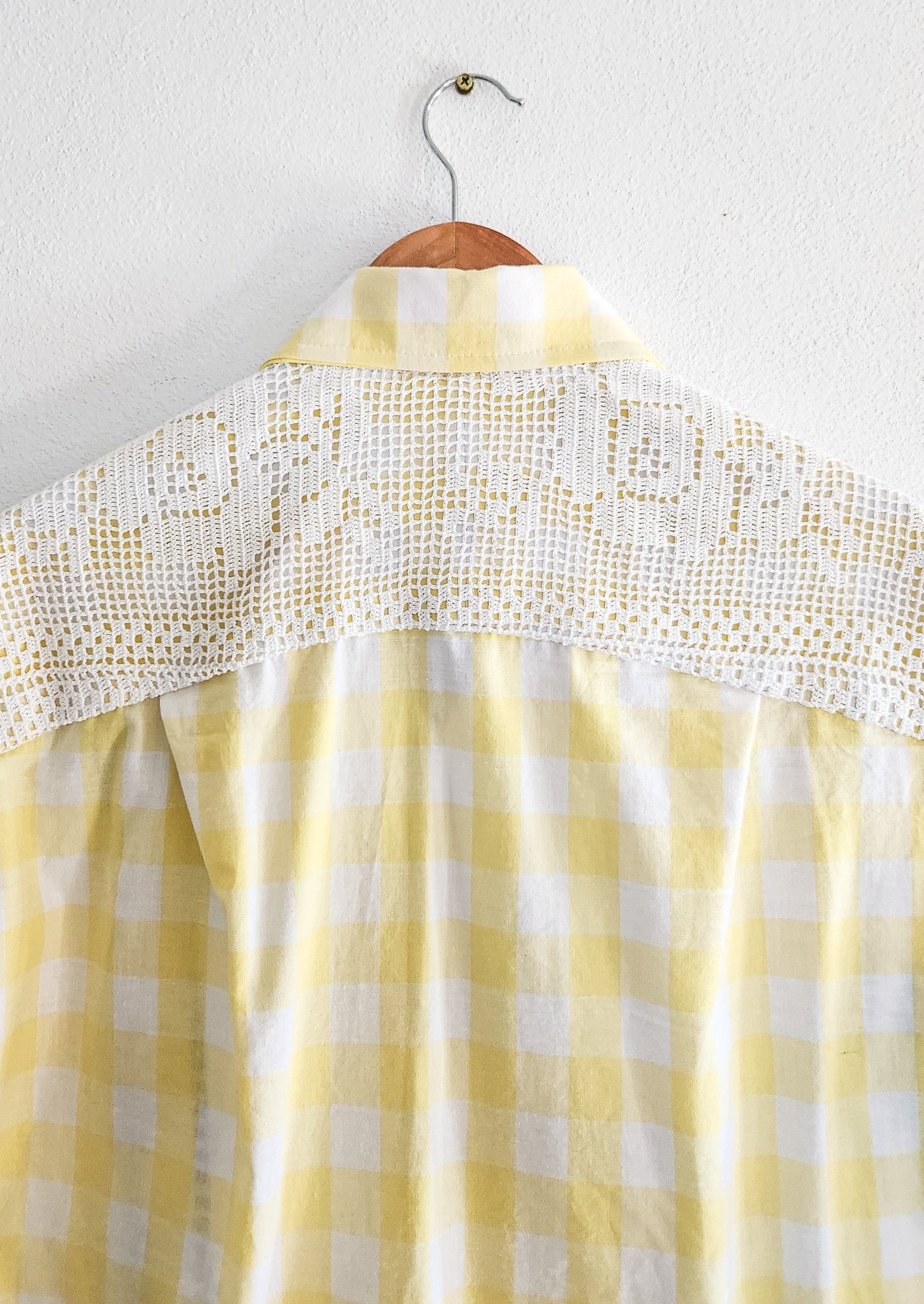 Beechworth - Unisex Shirt - Medium