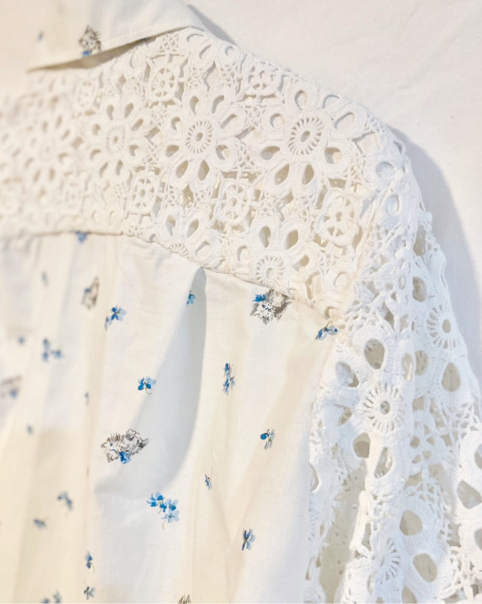 Kitten Shirt back yoke and sleeve
